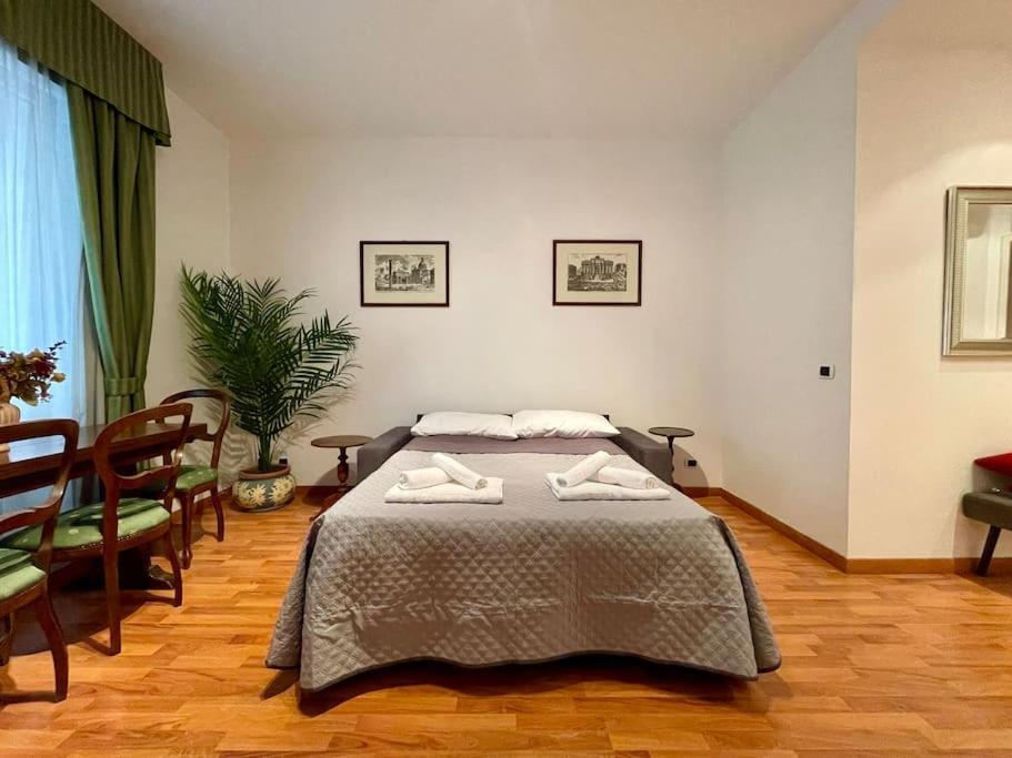 Interno 3 - Vatican * Roma